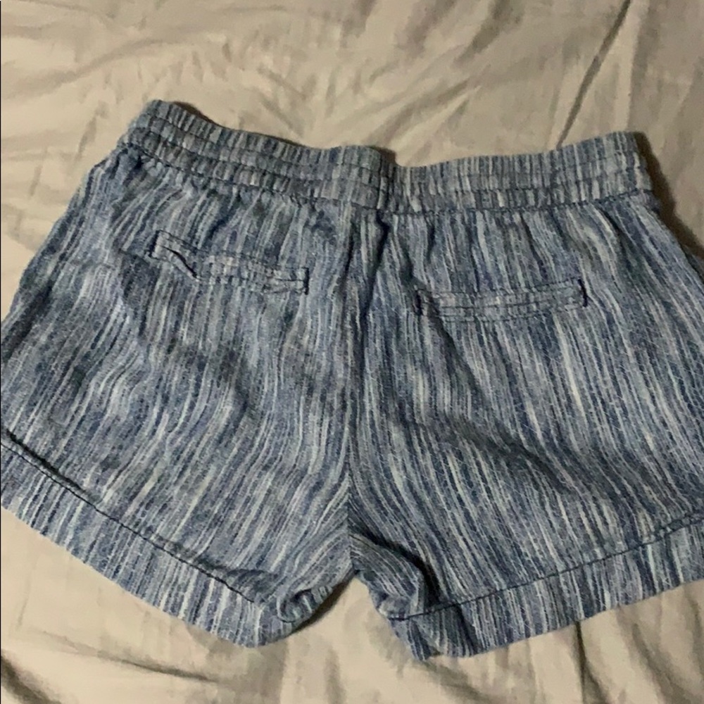 Shorts - Picture 2 of 3